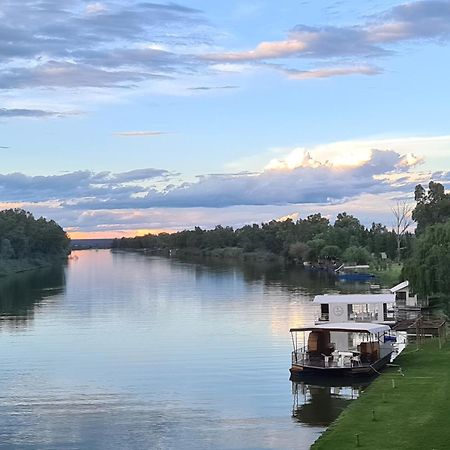 Broadwater River Estate Douglas Bagian luar foto